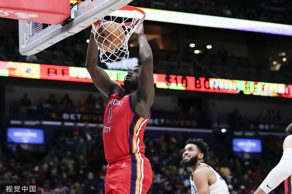 同时保持自 同时保持自